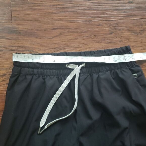 Vuori Women's Black Relaxed Chic Edgy Feminine Athleisure Comfy Pants Size XS - Picture 3 of 8